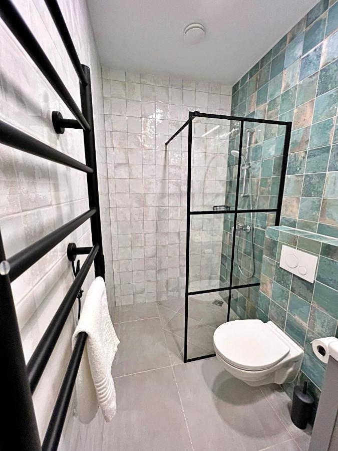 Clinic Studio Apartments By Hostlovers Каунас Экстерьер фото