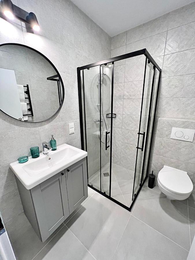 Clinic Studio Apartments By Hostlovers Каунас Экстерьер фото